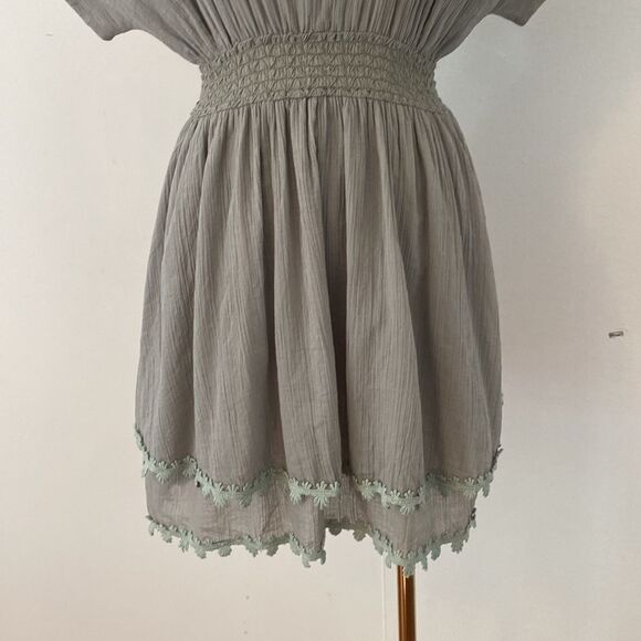 LSPACE Summers Dawn Dress in Sage Size Small - Picture 6 of 12
